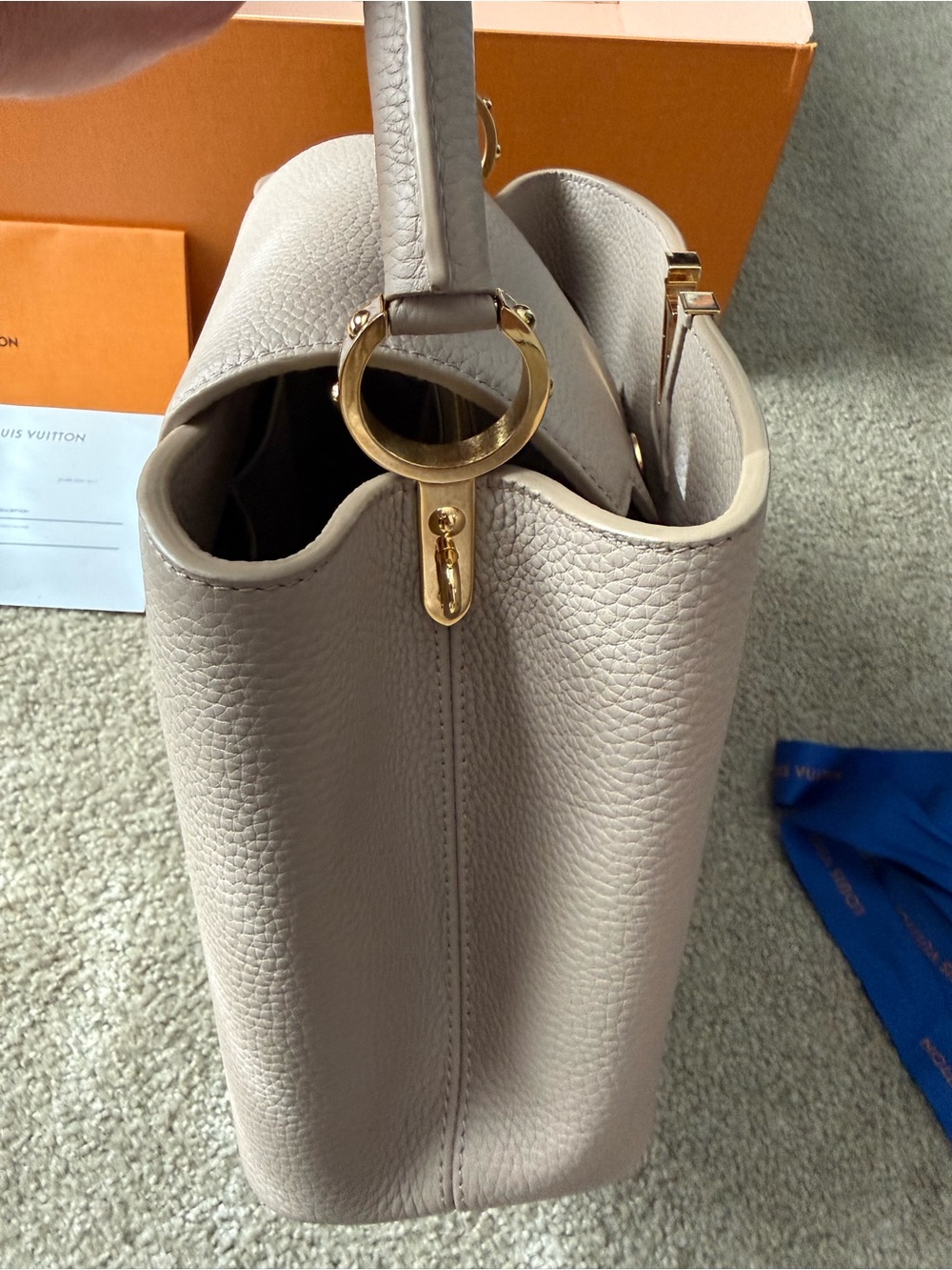 Louis Vuitton Pink Taupe Capucines Shoulder bag - Picture 15 of 16